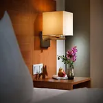 Hotel Western Donners 4*