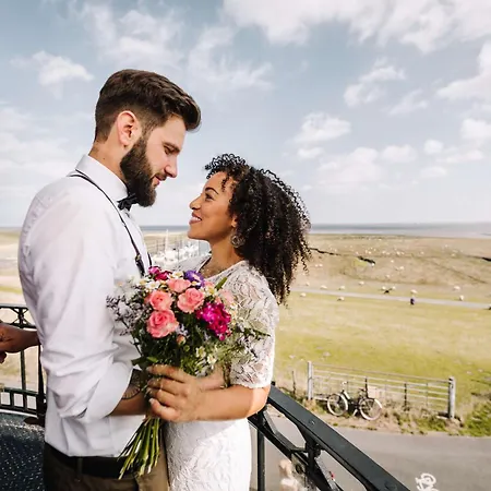 Western Donners Hotel 4*